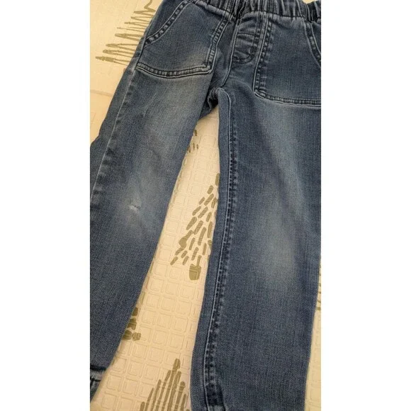 Boys 4T 5T Clothing Lot 7pc Tommy Hilfiger Wrangler H&M Cat & Jack Shirts Jeans - Picture 9 of 9